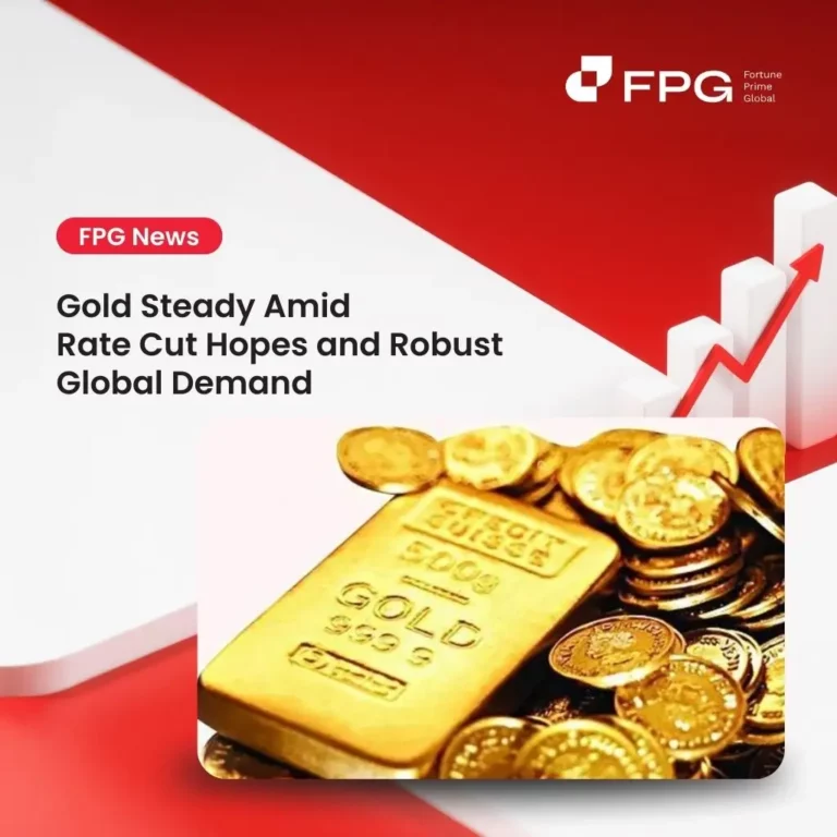 Gold Steady Amid Rate Cut Hopes and Robust Global Demand